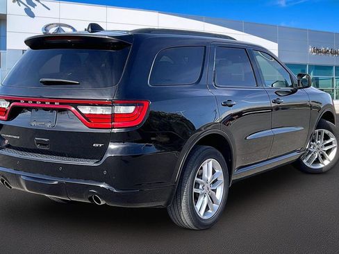 Used 2024 Dodge Durango GT image 2