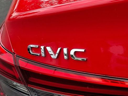 Used 2023 Honda Civic Sport image 32