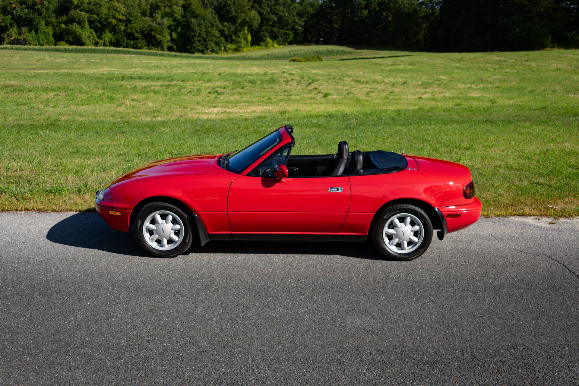 Used 1990 MAZDA MX-5 Miata RWD image 15