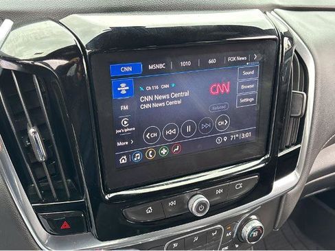 Used 2023 Chevrolet Traverse LT FWD image 22