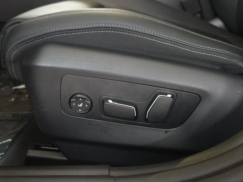 Used 2026 BMW 530i RWD image 28