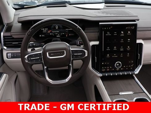 Certified 2025 GMC Acadia Denali w/ Super Cruise Package image 15