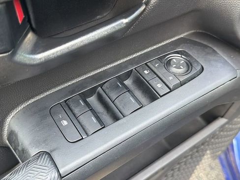 Used 2024 Toyota Tacoma SR5 RWD image 15