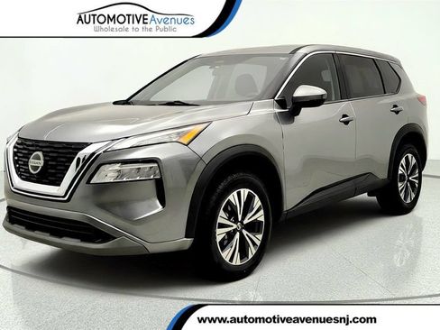 Used 2021 Nissan Rogue SV FWD image 1