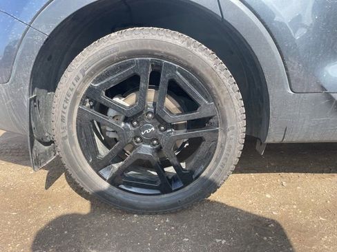 Used 2023 Kia Telluride SX X-Line AWD/4WD image 9