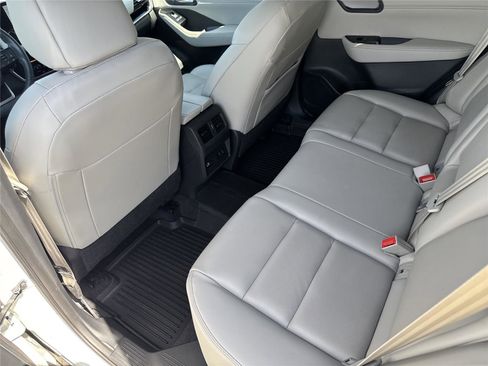 Used 2023 Nissan Rogue SL w/ SL Premium Package FWD image 31