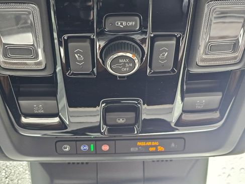 New 2026 Cadillac Escalade Platinum Sport AWD/4WD image 36