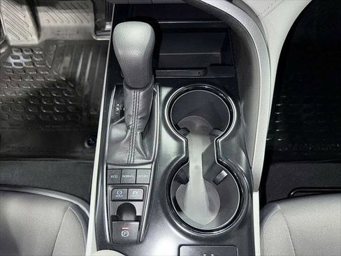 Certified 2019 Toyota Camry LE image 30