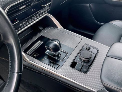 Certified 2024 MAZDA CX-90 Plug-In Hybrid w/ Premium Pkg image 17