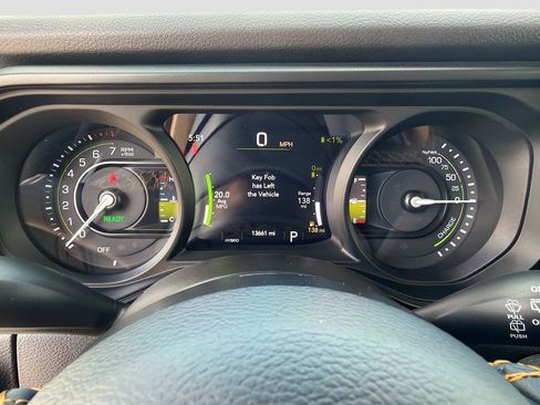 Used 2024 Jeep Wrangler Willys image 38