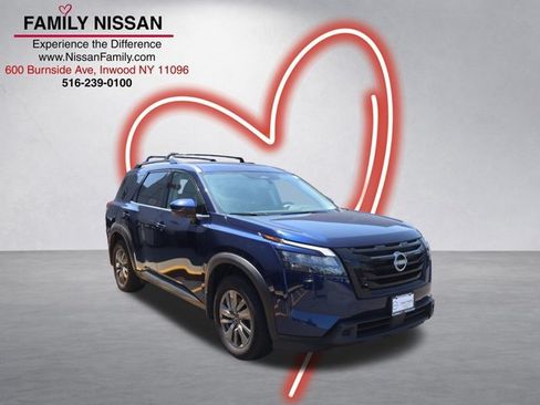 Certified 2025 Nissan Pathfinder SV w/ Black Appearance Package AWD/4WD image 1