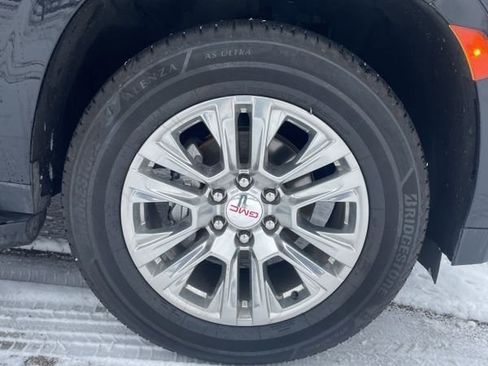 Used 2022 GMC Yukon Denali image 9