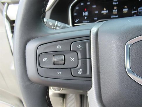 Used 2024 GMC Sierra 2500 Denali w/ Denali Reserve Package AWD/4WD image 23