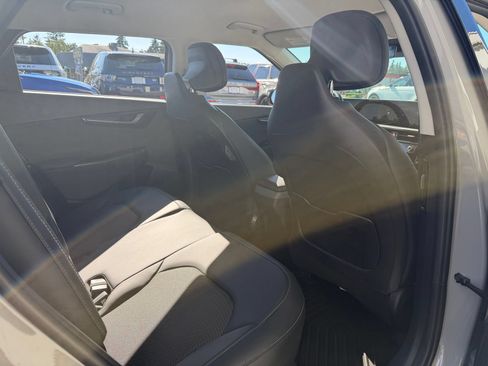 Used 2025 Kia EV6 Light AWD/4WD image 17