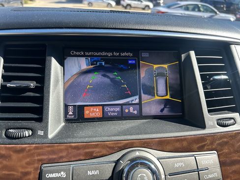 Used 2018 Nissan Armada Platinum image 31