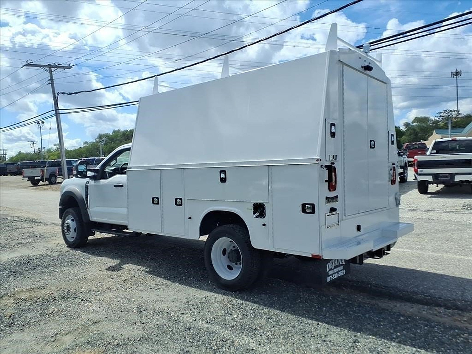 New 2024 Ford F550 4x4 Regular Cab Super Duty image 4