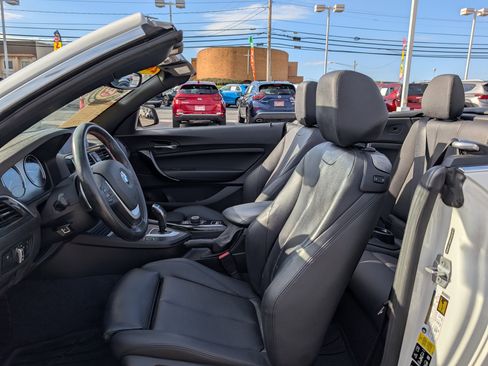 Used 2019 BMW 230i xDrive Convertible w/ Convenience Package image 16