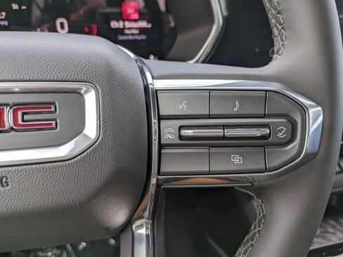 New 2026 GMC Canyon Elevation w/ Convenience Package RWD image 25