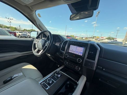 Used 2019 Ford Expedition Platinum AWD/4WD image 20