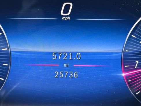 Used 2024 Mercedes-Benz GLE 350 4MATIC image 17