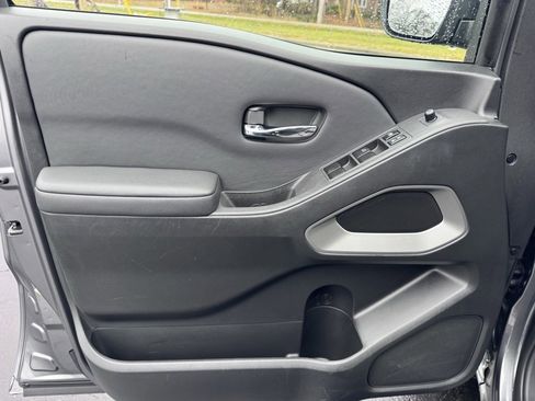 Used 2022 Nissan Frontier SV w/ Technology Package image 20