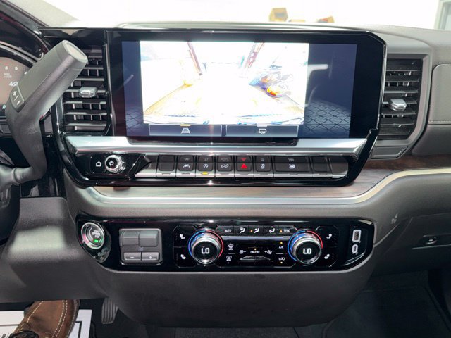 Certified 2026 GMC Sierra 1500 SLT AWD/4WD image 18