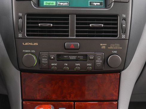 Used 2005 Lexus LS 430 RWD image 19