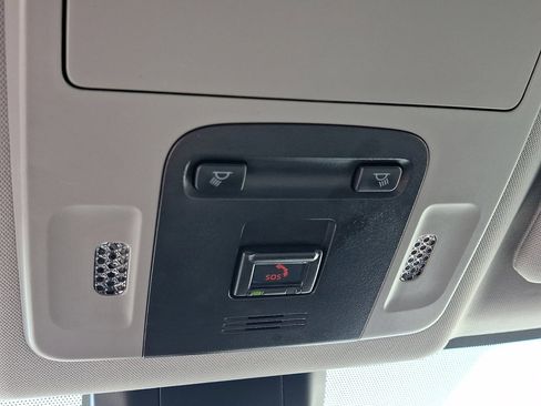 Used 2024 Toyota Camry SE image 31