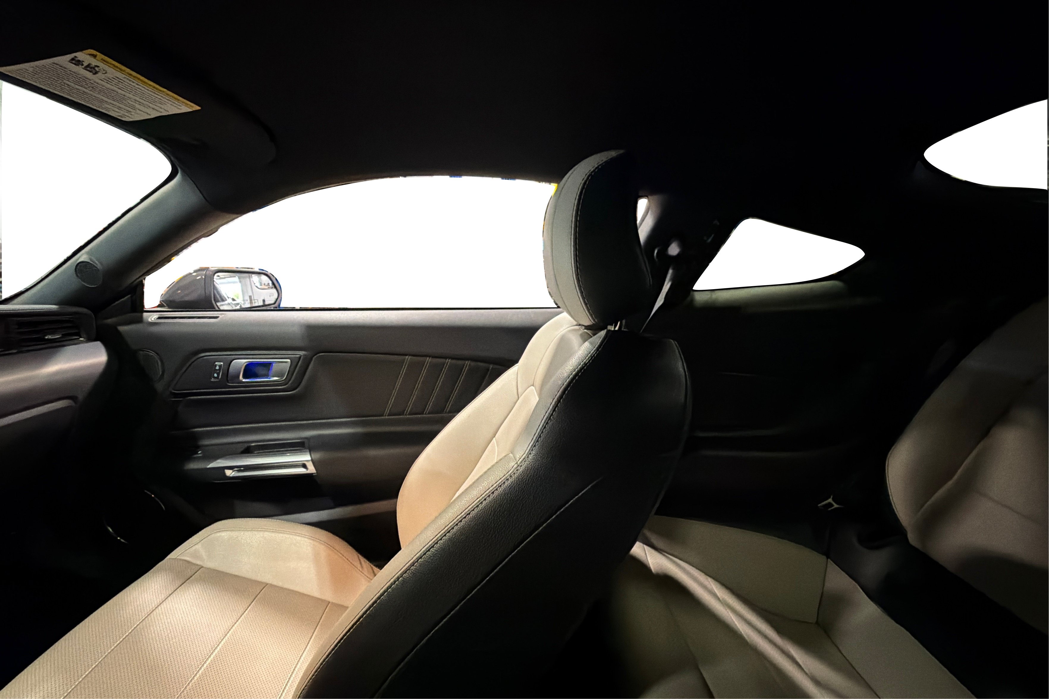 Used 2018 Ford Mustang GT Premium RWD image 37