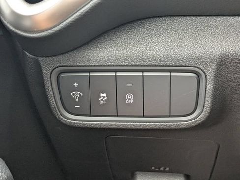 Certified 2025 Kia Soul LX w/ LX Technology Package FWD image 21