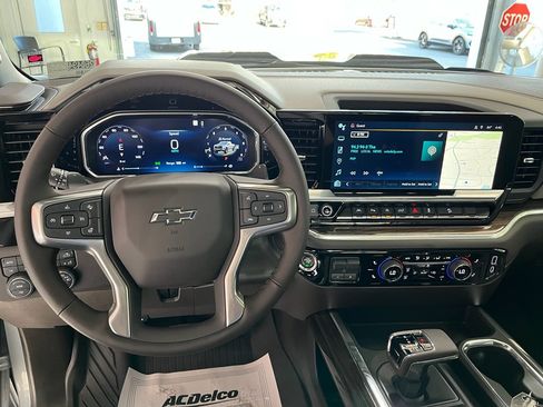 New 2026 Chevrolet Silverado 1500 LT Trail Boss w/ Safety Package AWD/4WD image 16