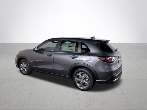 New 2026 Honda HR-V LX image 8