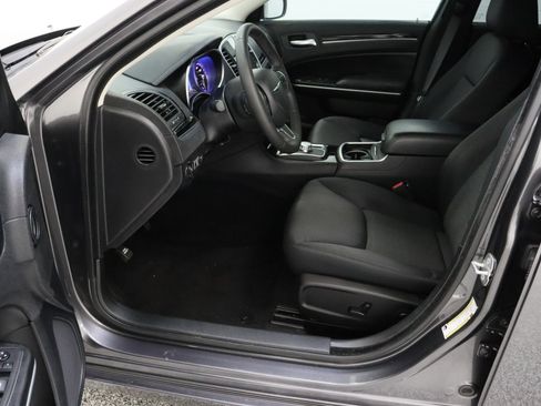 Used 2023 Chrysler 300 Touring w/ Sport Appearance Package RWD image 14