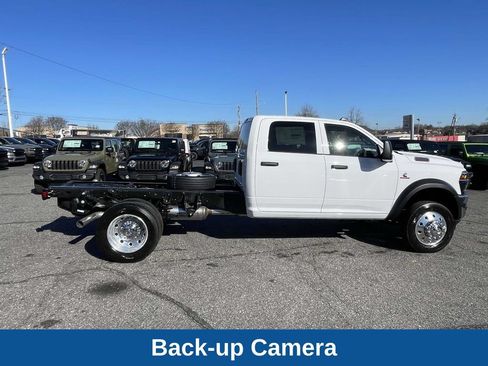 New 2026 RAM 4500 Tradesman w/ Chrome Appearance Group AWD/4WD image 8