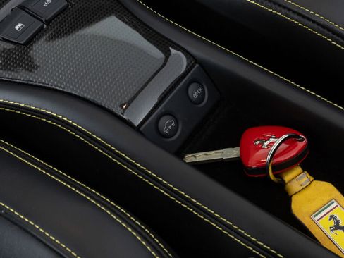 Used 2015 Ferrari 458 Spider RWD image 35