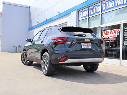 New 2026 Chevrolet Trax LT w/ LT Convenience Package FWD image 33