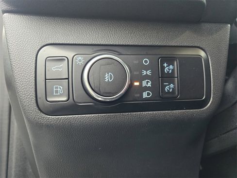 Used 2023 Ford Escape SE w/ Class II Trailer Tow Package image 26