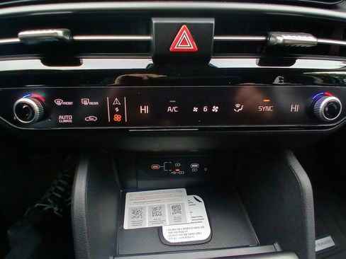 New 2026 Kia Sportage EX AWD/4WD image 18