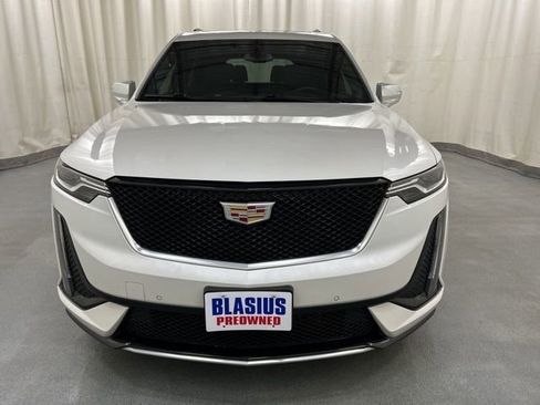 Used 2023 Cadillac XT6 Sport image 31