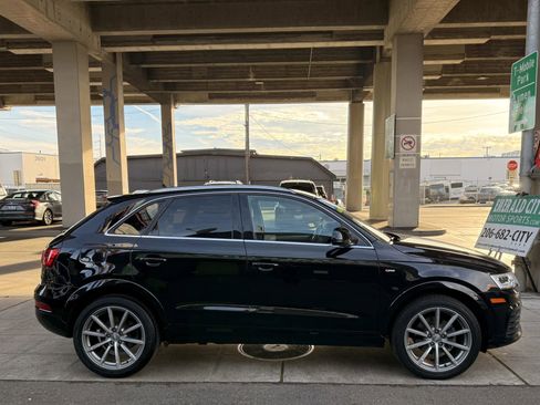 Used 2018 Audi Q3 2.0T Premium Plus w/ Premium Plus Package image 3