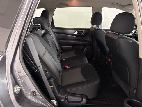 Used 2018 Nissan Pathfinder SV FWD image 42