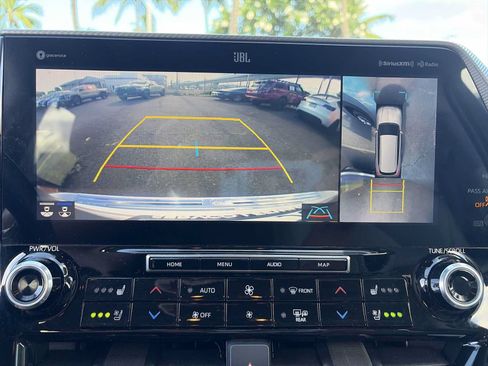 Used 2022 Toyota Highlander Platinum AWD/4WD image 24