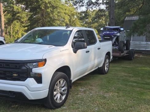 Used 2025 Chevrolet Silverado 1500 Custom RWD image 1