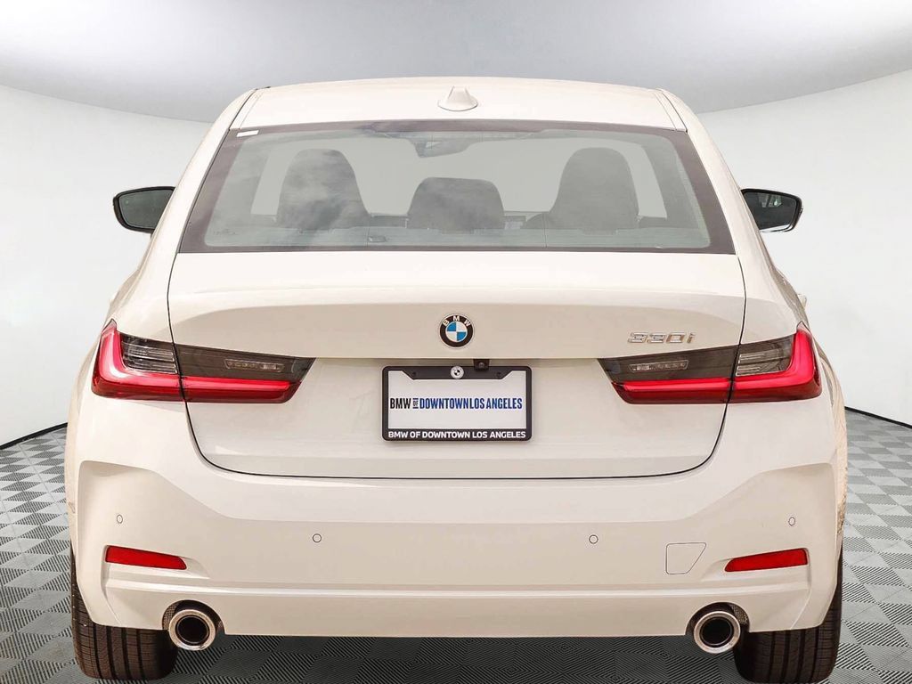 Used 2026 BMW 330i Sedan w/ Convenience Package RWD image 5