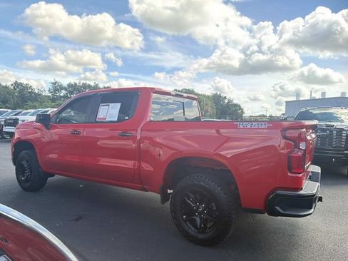 Used 2024 Chevrolet Silverado 1500 LT Trail Boss w/ Convenience Package II AWD/4WD image 6