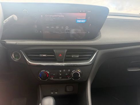 Used 2025 Buick Encore GX Preferred w/ Comfort Package FWD image 16