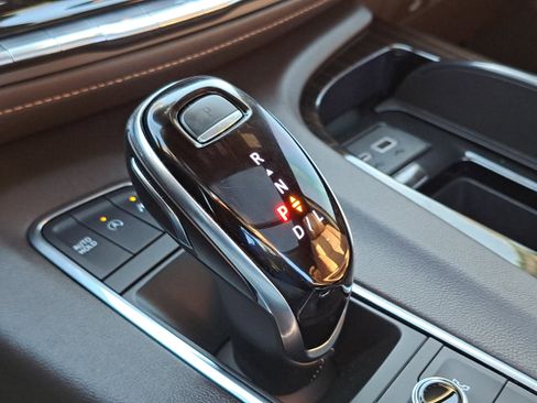 Used 2024 Cadillac Escalade ESV Sport w/ LPO, ONYX Package image 18