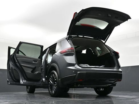 New 2026 Nissan Rogue SV image 39