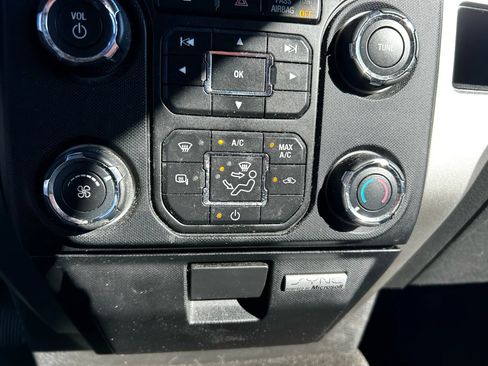 Used 2014 Ford F150 XLT w/ Equipment Group 302A Luxury image 21