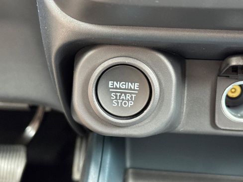 New 2024 Ford Maverick Lariat w/ Black Appearance Package image 19